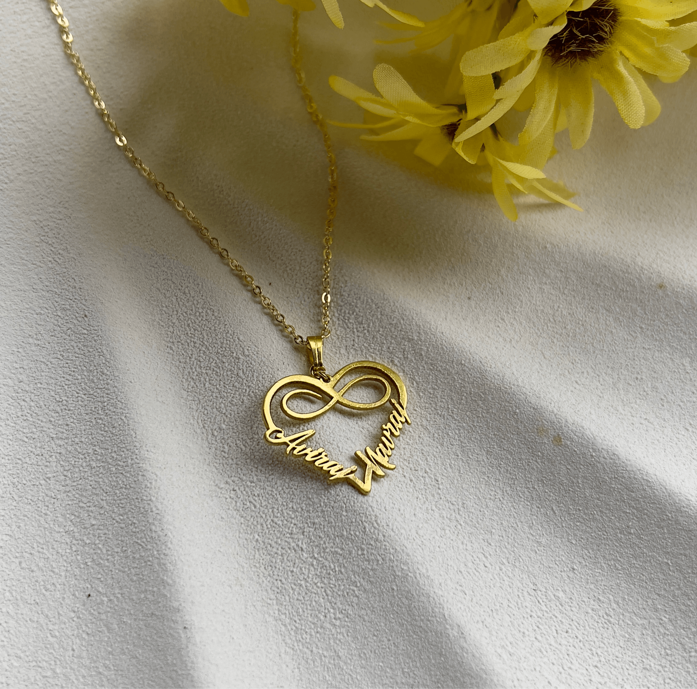 Eternal Love | Personalised Heart Pendant with Names | 18ct Gold Plated