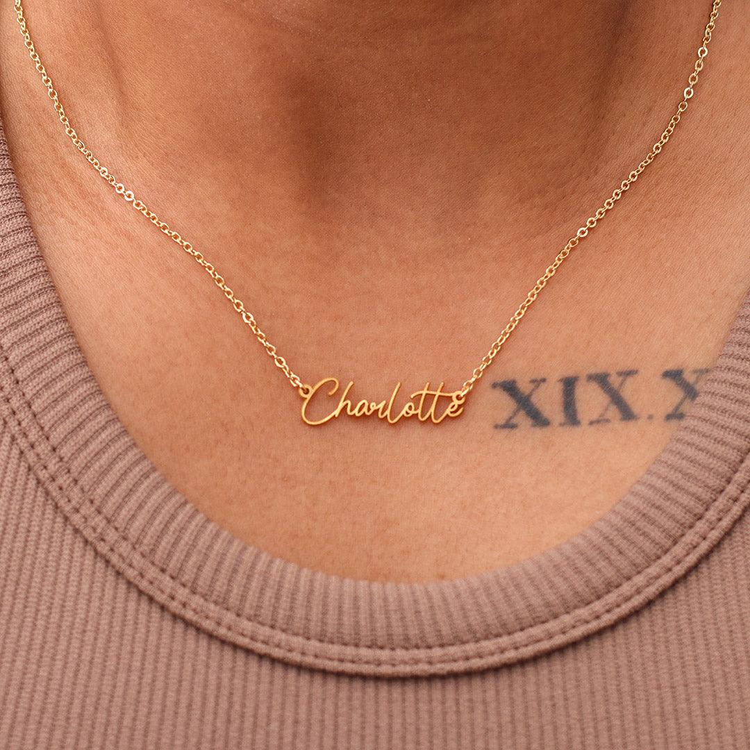 Personalised Cursive Name Necklace in 18k Gold Plated