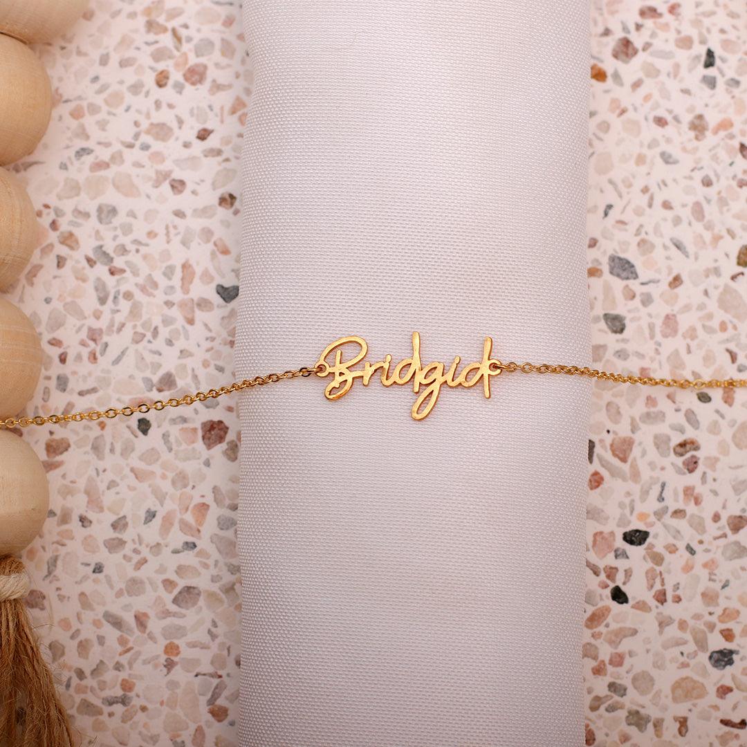 Personalised Cursive Name Necklace in 18k Gold Plated